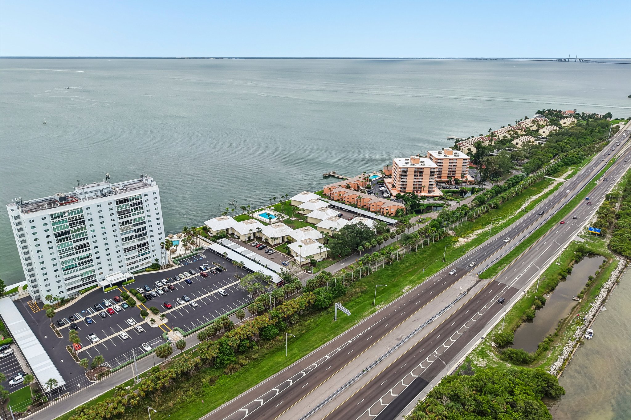 Sunshine Skyway Ln 206-S0208-032.jpg