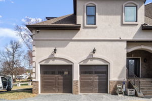  Photo 132