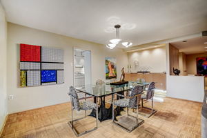 Coventry Ave 309-018