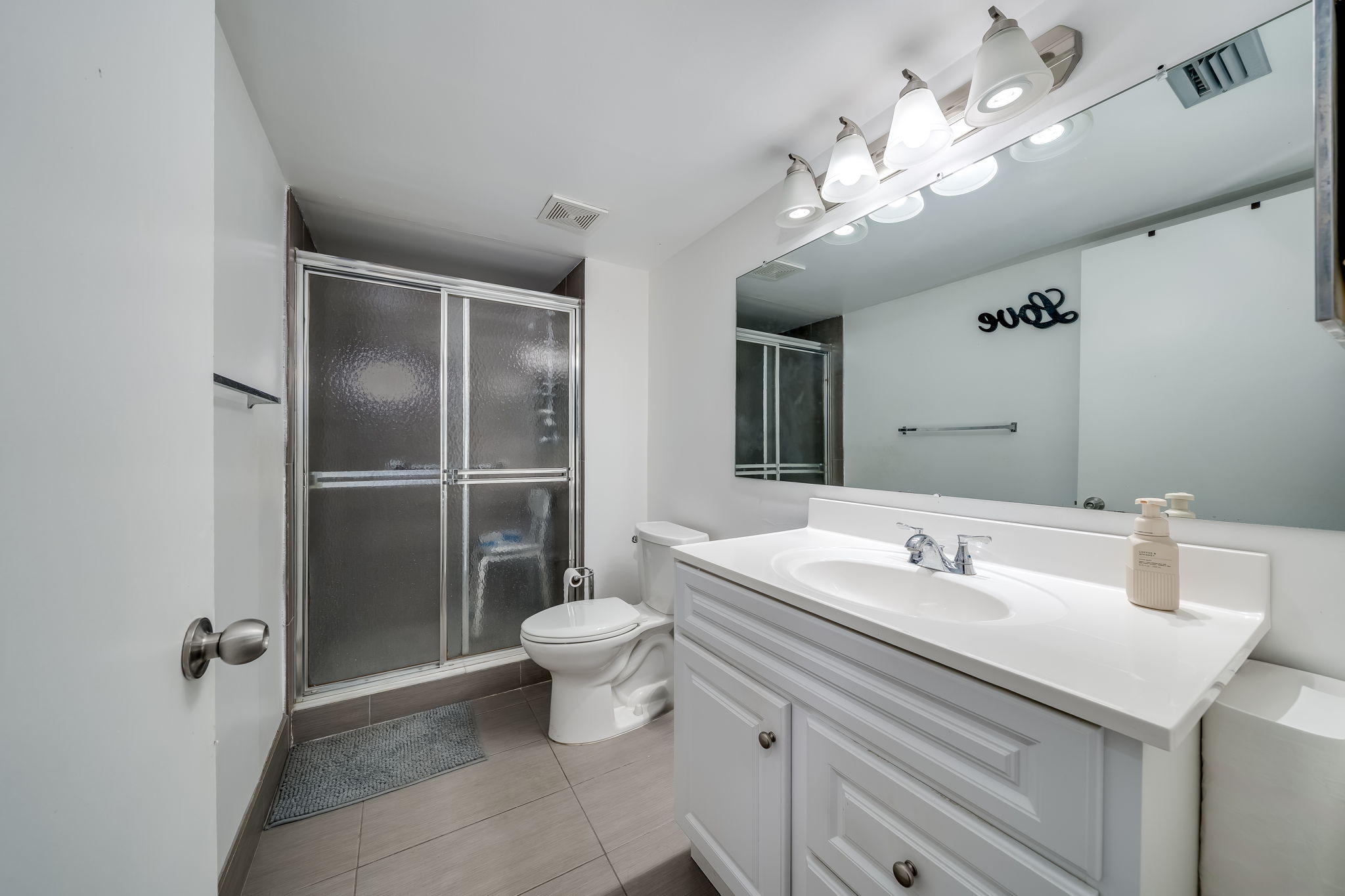 21024 NE 34th Ct, Aventura, FL 33180, USA Photo 35
