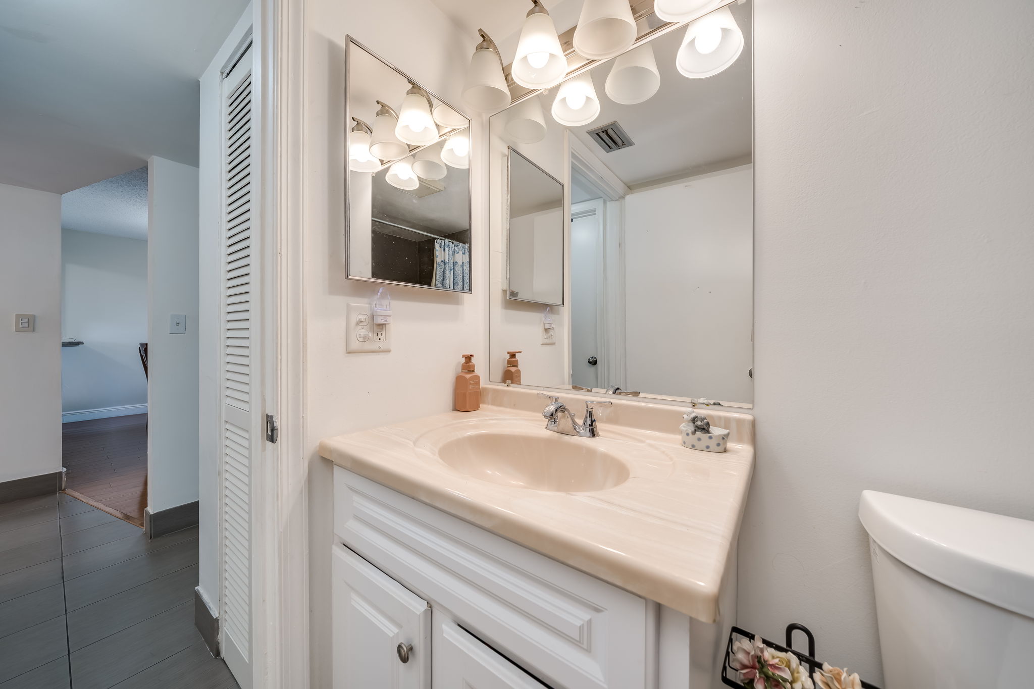 21024 NE 34th Ct, Aventura, FL 33180, USA Photo 25