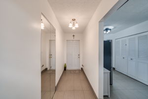 21024 NE 34th Ct, Aventura, FL 33180, USA Photo 5