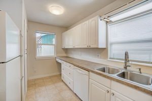  SE 72nd Ave-019