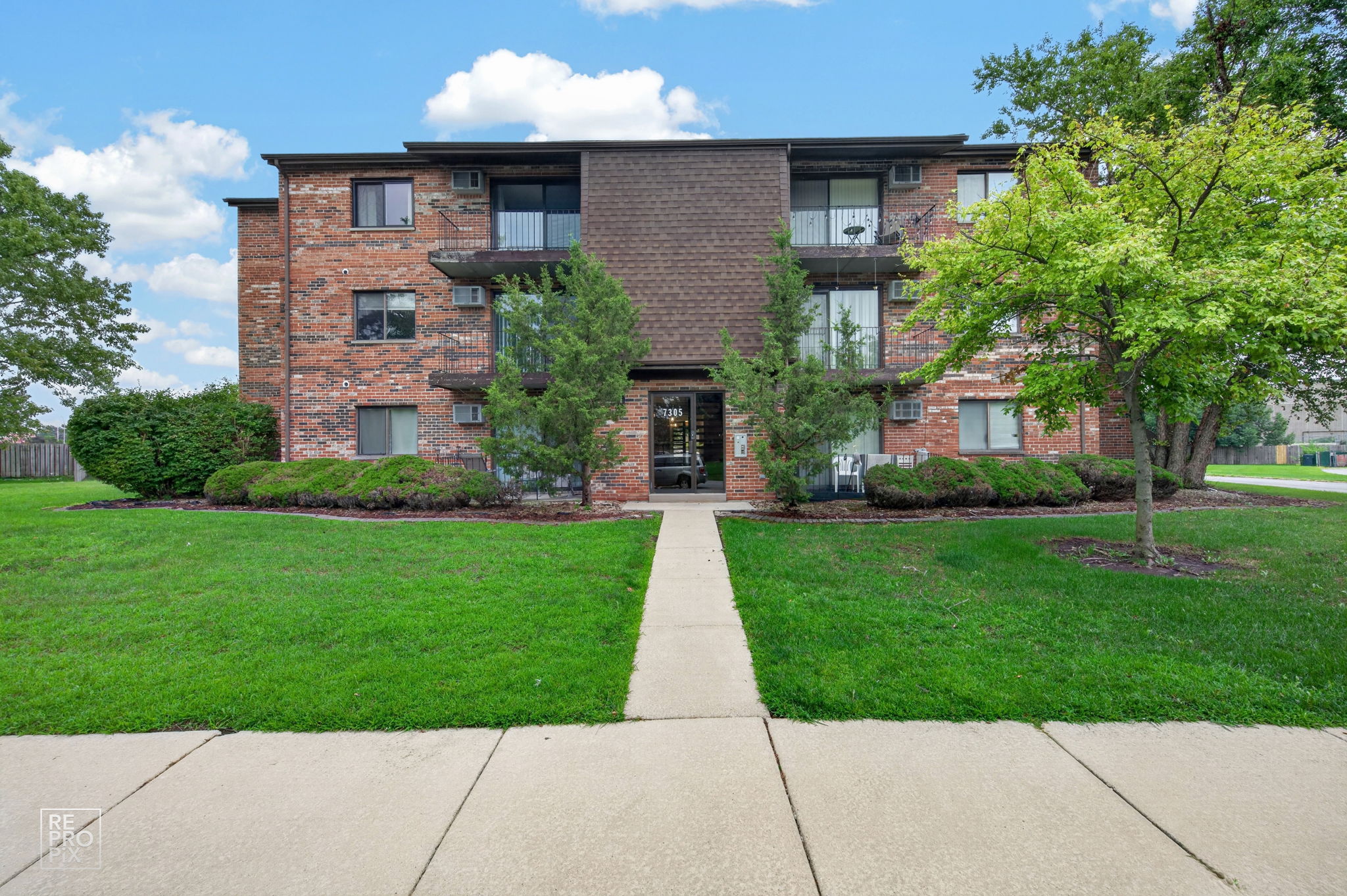 7305 Tiffany Dr, Orland Park, IL 60462_001