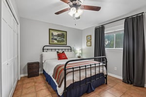 Robin Rest Dr-S2305-037.jpg