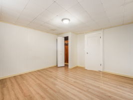  Photo 51