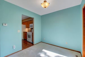 7307 Amber Ln, Eden Prairie, MN 55421, US Photo 6