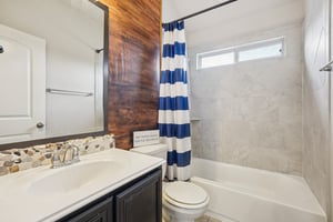 Independence Wy-S1607-035.jpg