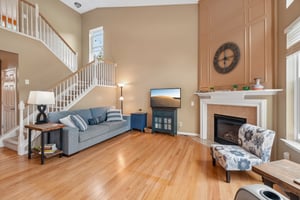 Warwick Dr-S2506-005.jpg