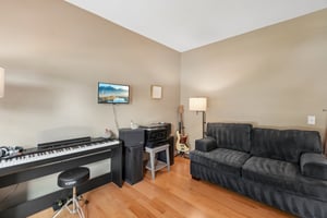 Warwick Dr-S2506-012.jpg