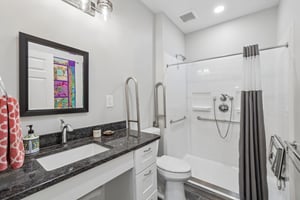 Warwick Dr-S2506-014.jpg