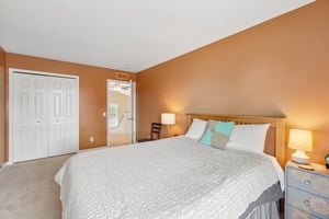 Warwick Dr-S2506-021.jpg