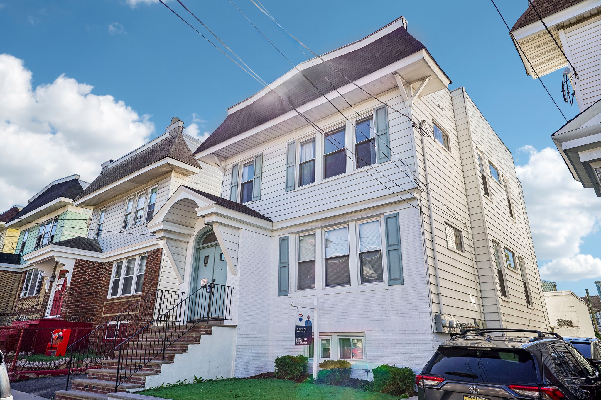 18th Ave 2-S1010-002.jpg