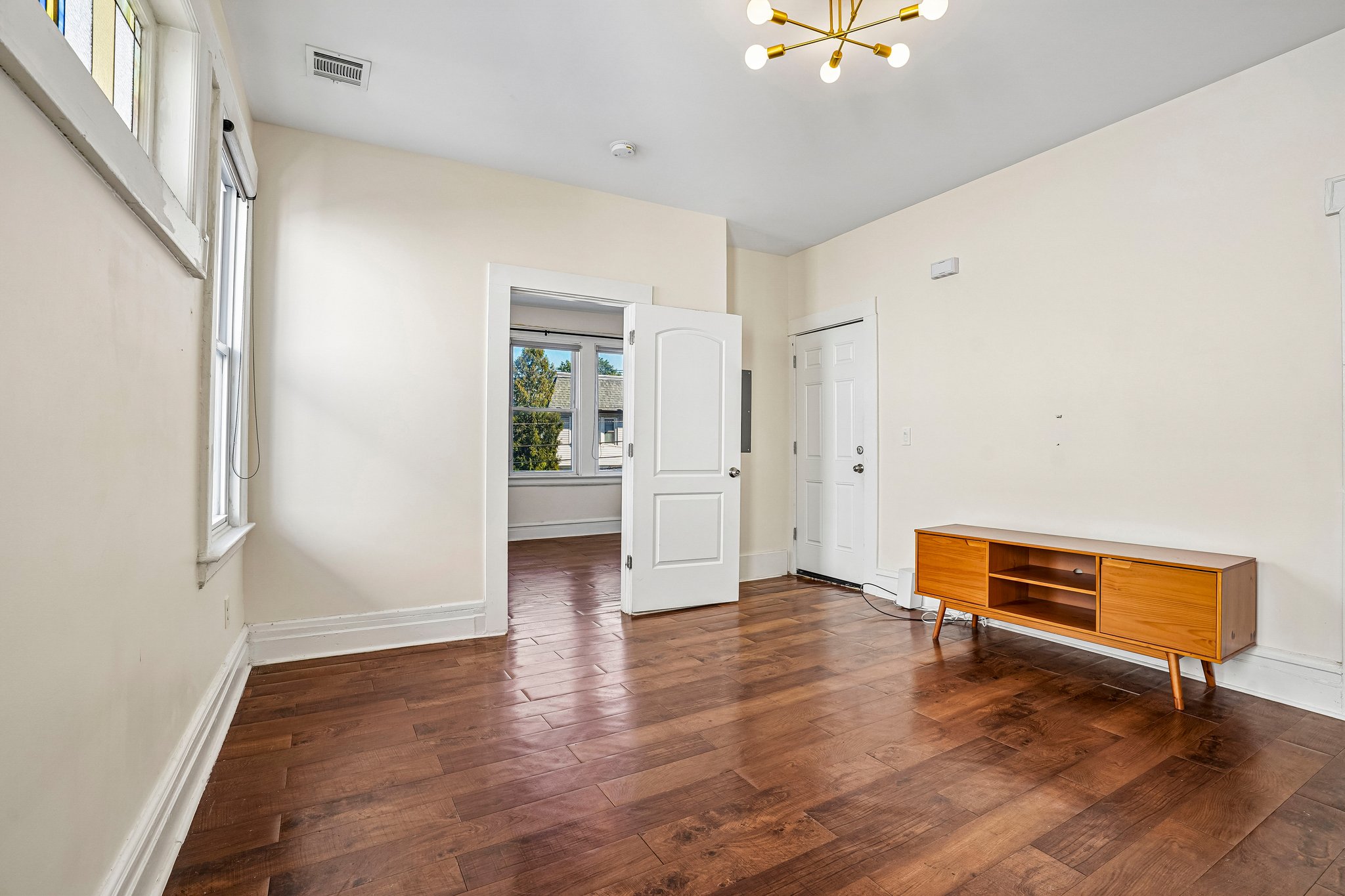 18th Ave 2-S1010-019.jpg