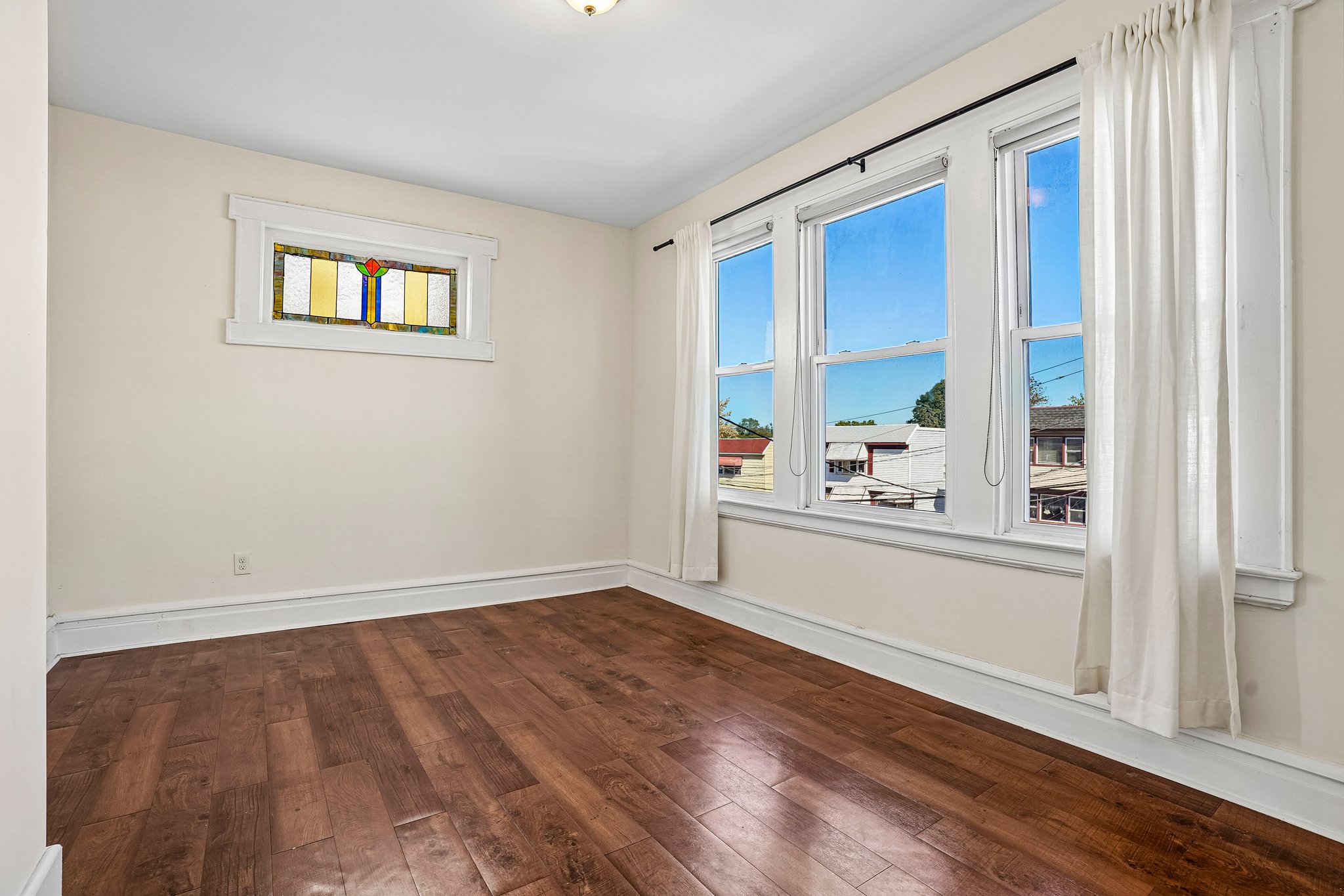 18th Ave 2-S1010-021.jpg