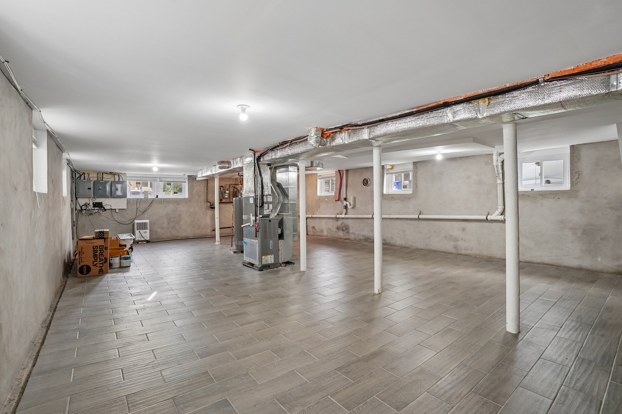 18th Ave 2-S1110-002.jpg