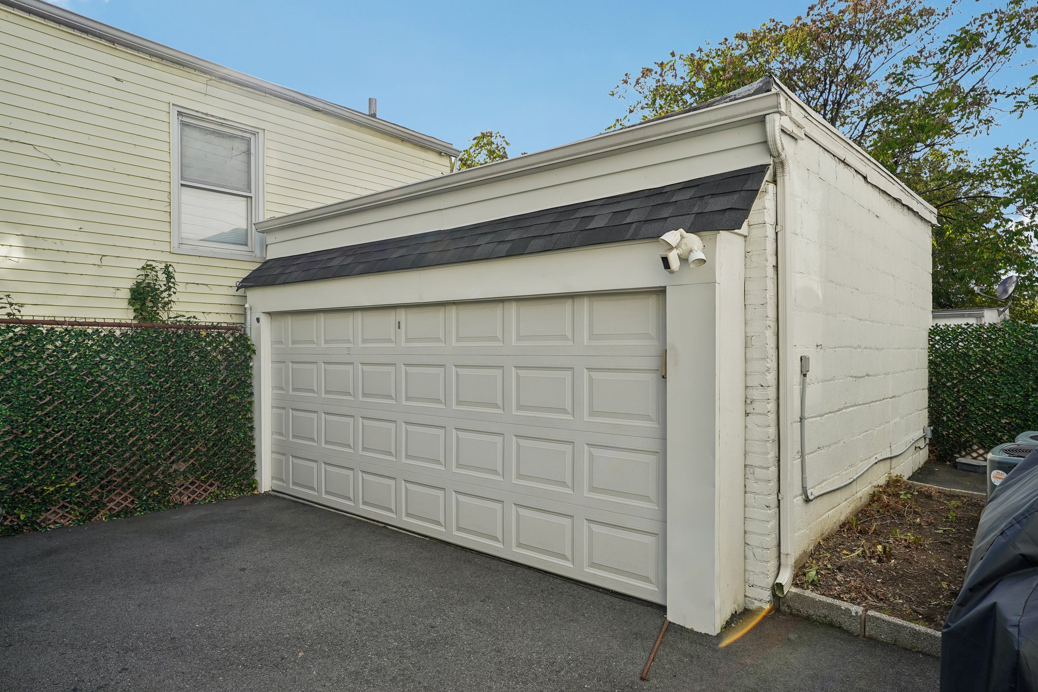 18th Ave 2-S1110-007.jpg