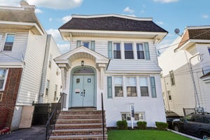 18th Ave 2-S1010-001.jpg