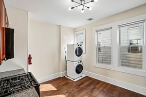 18th Ave 2-S1010-007.jpg