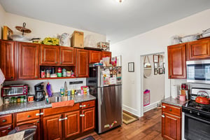 18th Ave 2-S1010-014.jpg