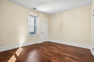 18th Ave 2-S1010-025.jpg