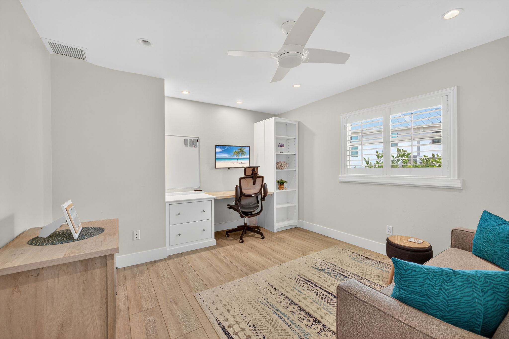 please duplicate this photo and add closet doors instead of desk area on copy.