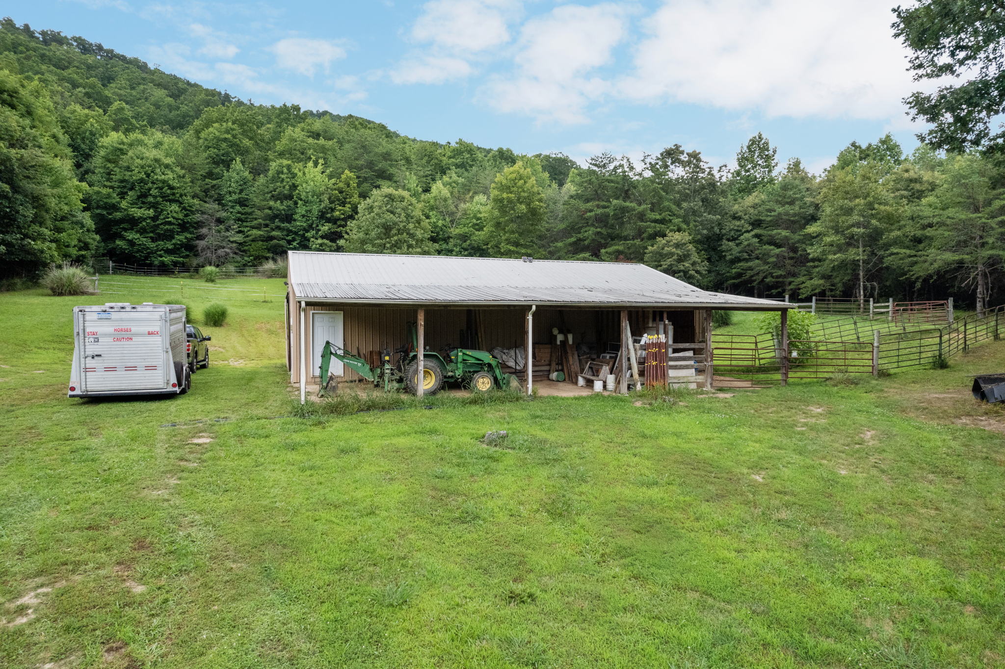 731 E Snowflake Rd, Surgoinsville, TN 37873 Tyler Fraser real