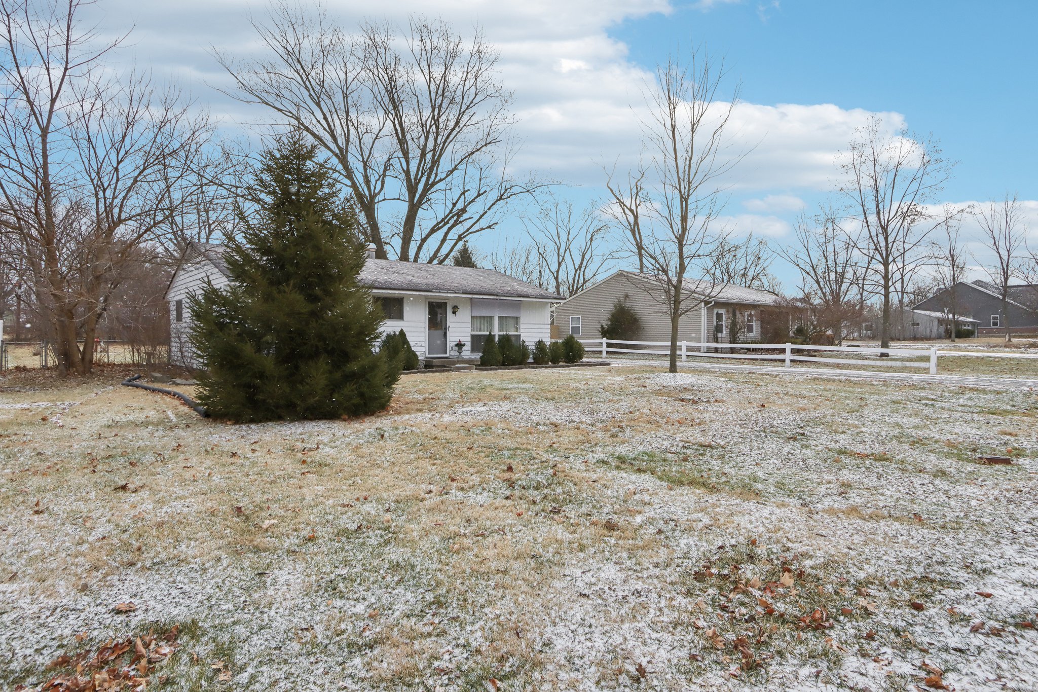 Oswego Rd-S1601-002.jpg