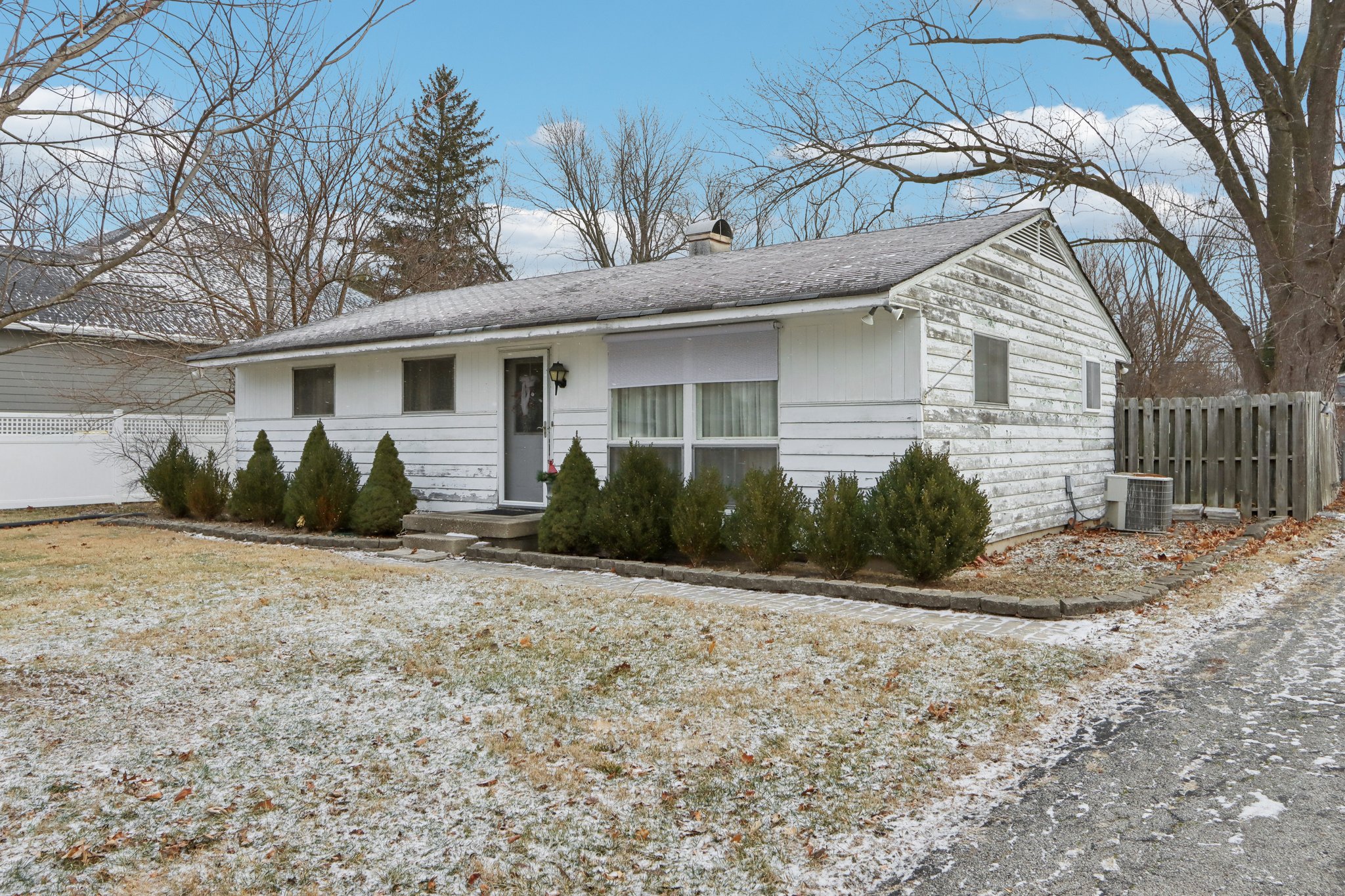 Oswego Rd-S1601-003.jpg