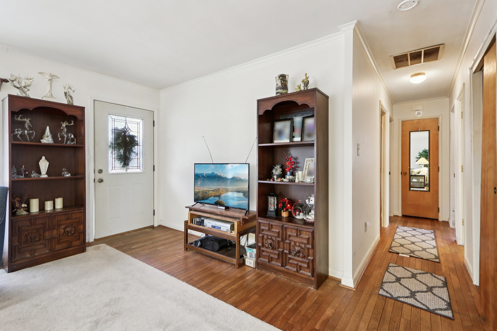 Oswego Rd-S1601-005.jpg