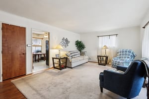 Oswego Rd-S1601-006.jpg