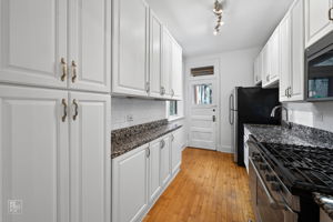 731 W Bittersweet Pl 2S, Chicago, IL 60613_003