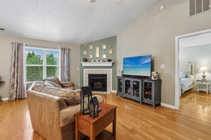 Living Room.jpg