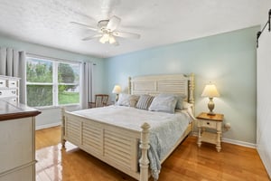 Primary Bedroom.jpg