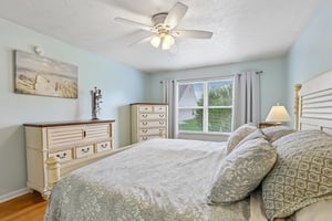 Primary Bdrm.jpg
