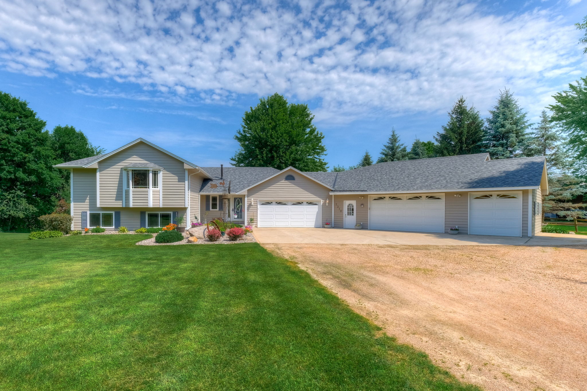 7310 S Lake Sarah Drive, Rockford, MN 55373 ArchiPix