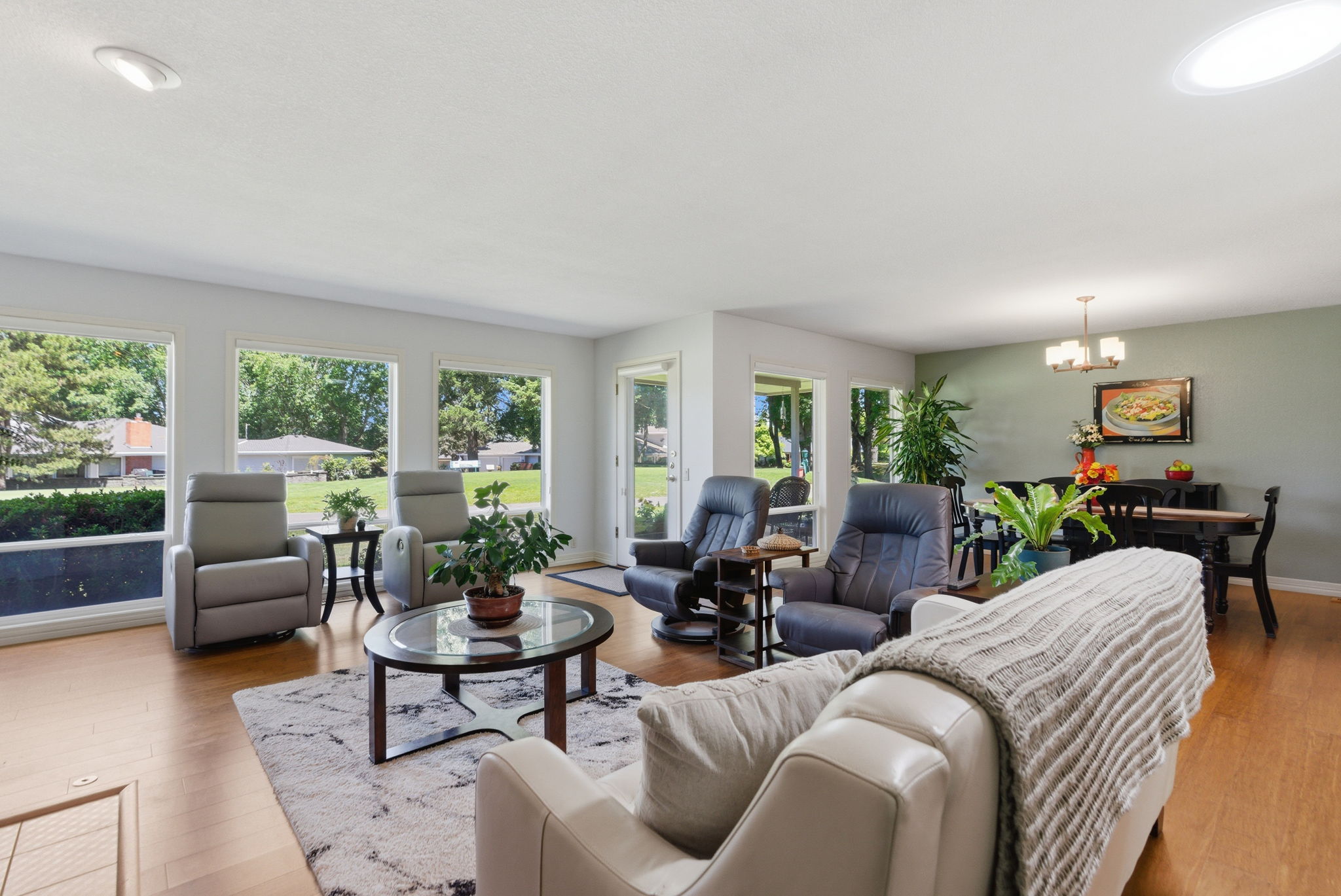Living Room - Golf Course Views