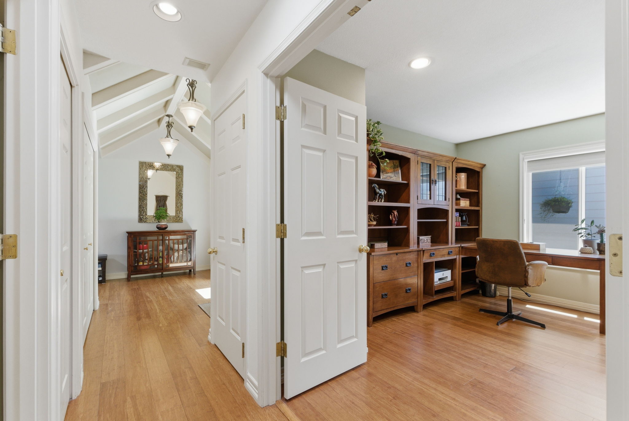 Office / Den - Double Door (French)