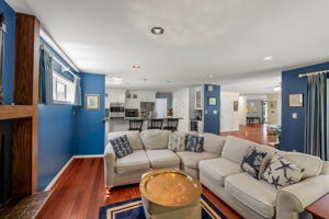 Den towards Kitchen