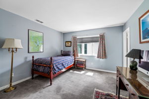 Bed 2 (Middle)