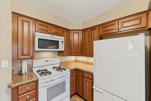 Beresford Ave-S0704-012.jpg