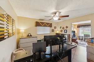 Beresford Ave-S0704-018.jpg