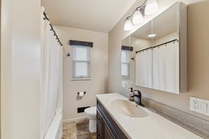 Beresford Ave-S0704-020.jpg