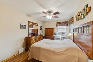 Beresford Ave-S0704-024.jpg