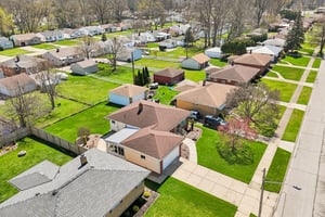 - 7311 Beresford Ave-S1304-1-007.jpg