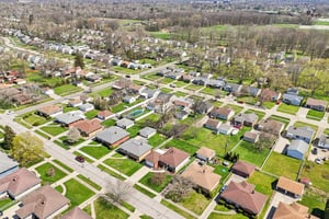 - 7311 Beresford Ave-S1304-1-009.jpg