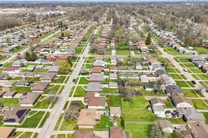 - 7311 Beresford Ave-S1304-1-010.jpg