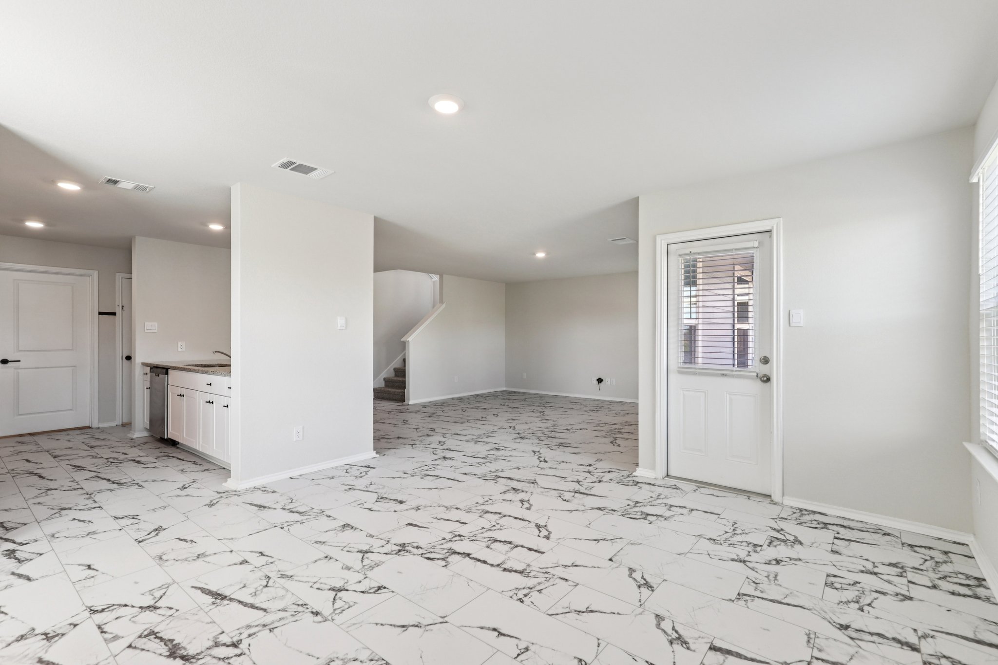 Capella Cir-S1810-014.jpg