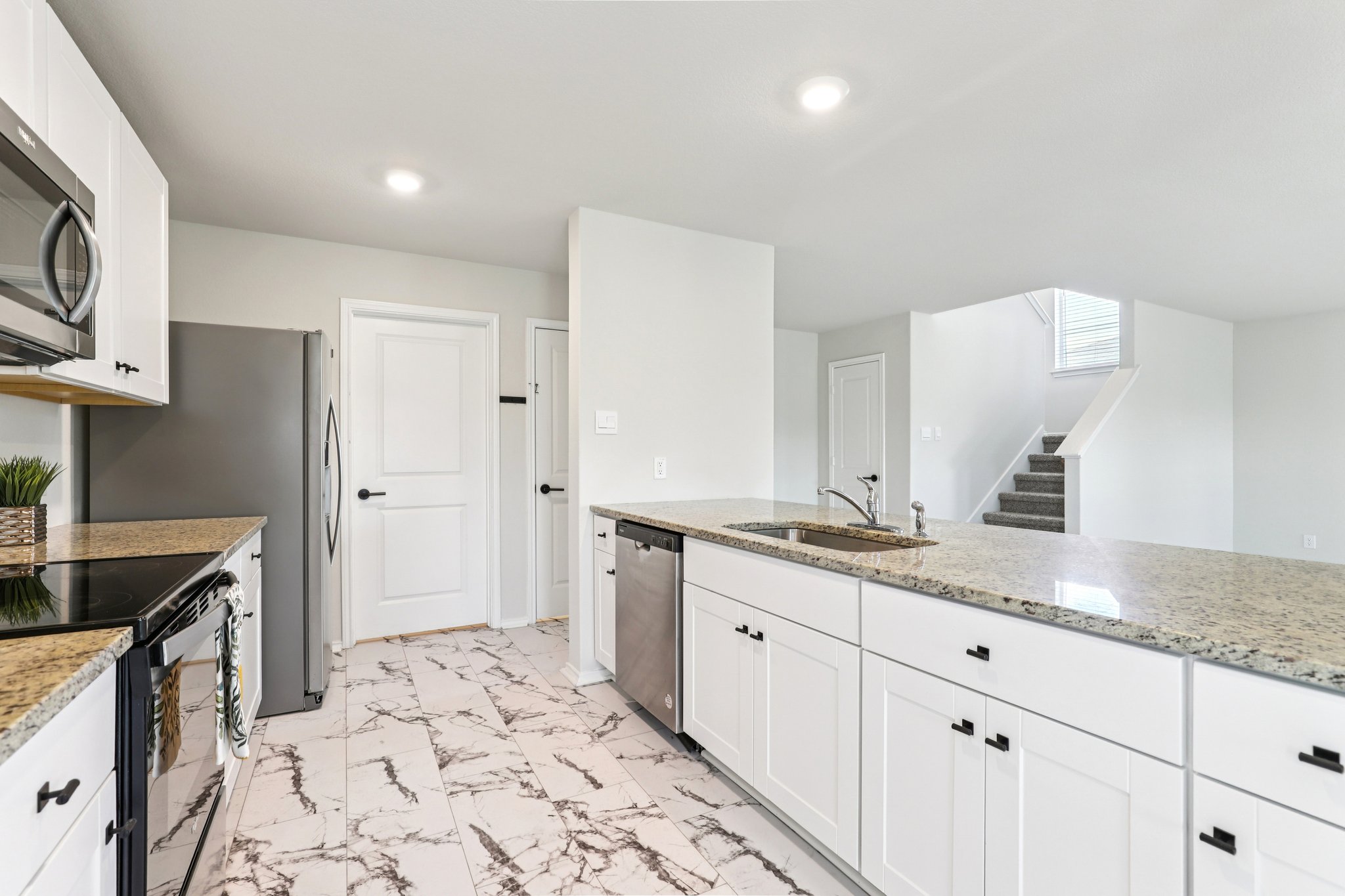 Capella Cir-S1810-019.jpg
