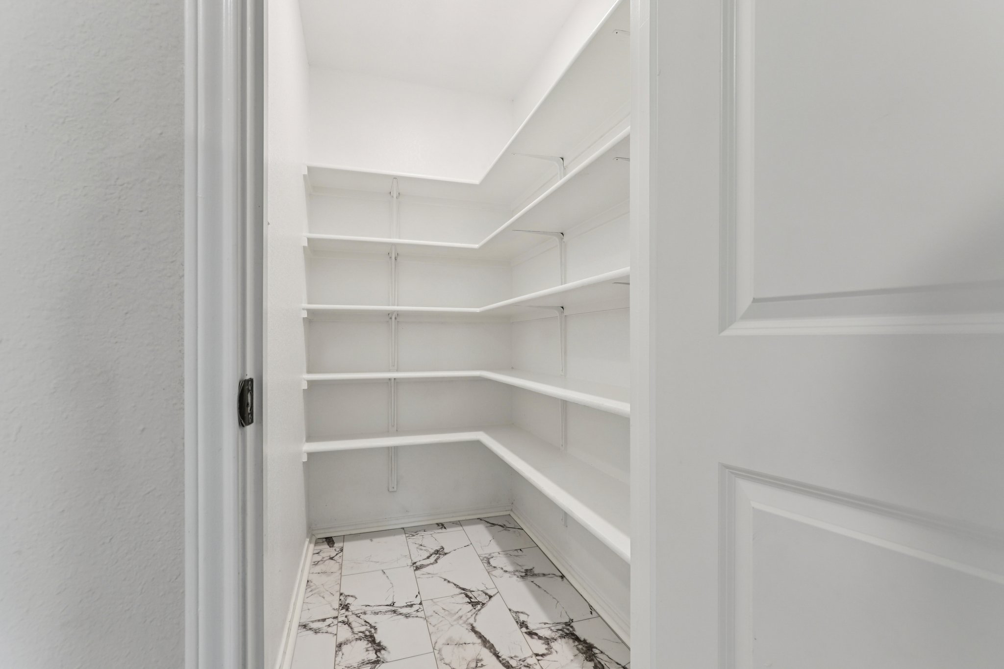 Capella Cir-S1810-025.jpg